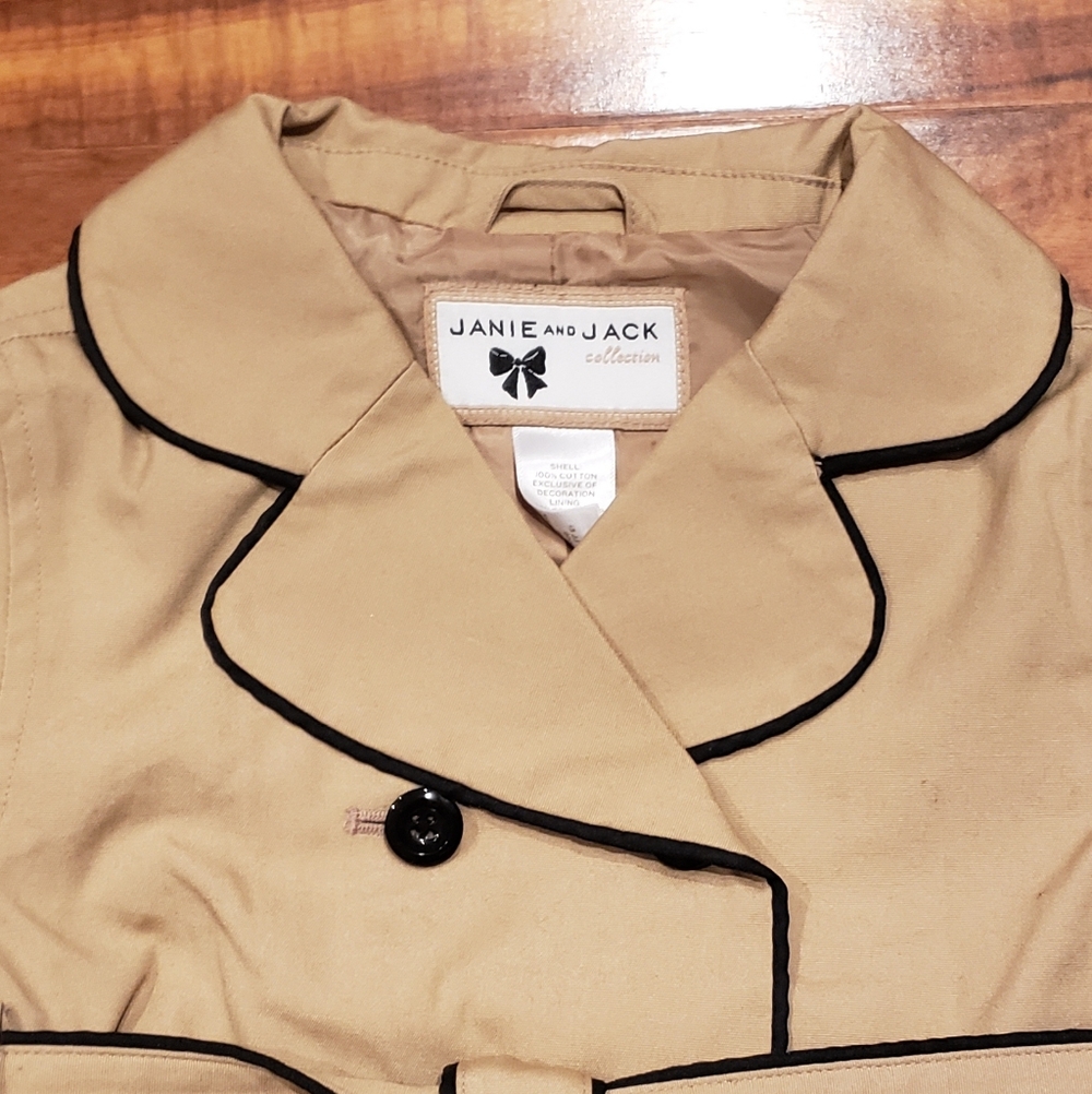 Janie and Jack NWT 12-24 months tan and black trenchcoat - Picture 4 of 6